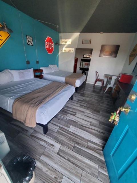 Desert Hills Motel Лас-Вегас Экстерьер фото